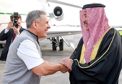 رئيس تتارستان يصل البحرين