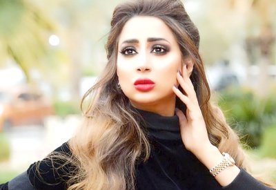 شيماء سبت في “مني وفيني”
