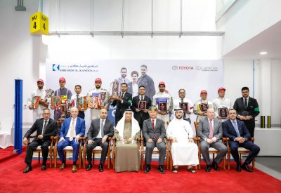 موظفو “إبراهيم كانو” يستعرضون قدراتهم