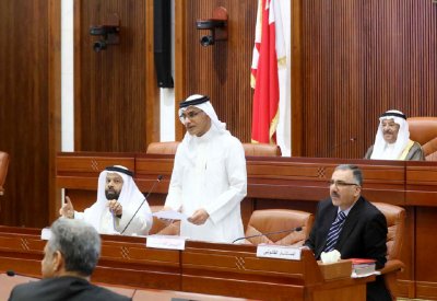 منع ترك المركبات والخردة في الشوارع