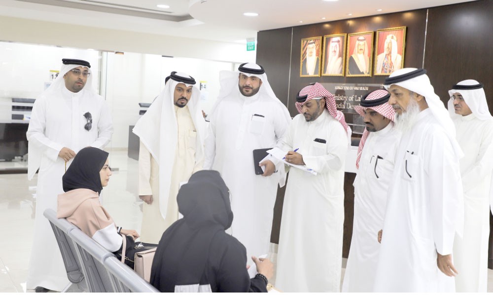 “تحقيق البحرنة” تسائل “العمل”