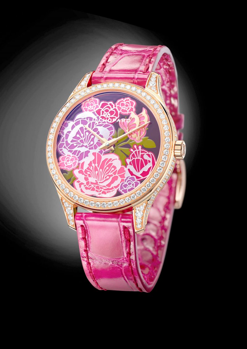 ساعة “Fleurier Peony”... تجسيد لسحر أزهار الفاونيا