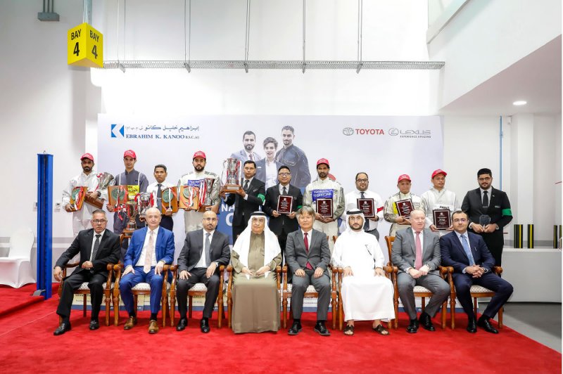 موظفو “إبراهيم كانو” يستعرضون قدراتهم