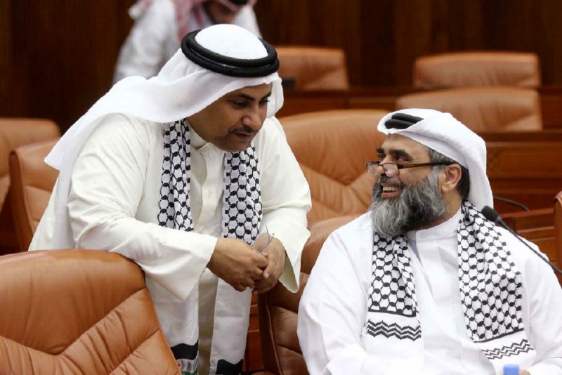 الأجانب دمروا 90 % من بيئتنا البحرية