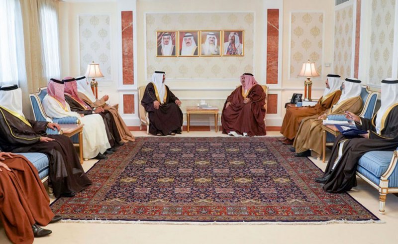 وزير الخارجية يستقبل البوعينين