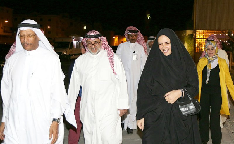 “مهرجان الذراعين” الزراعي يستقطب 15 ألف زائر