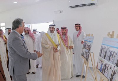 سمو الشيخ خليفة بن علي يفتتح صالة أهالي الزلاق
