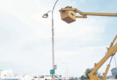 إنارة مقبرة سماهيج وتقوية لمدخل الدير