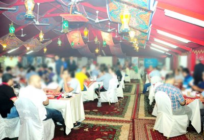 “الخيام”... محرك للفنادق والمقاهي بالشهر الفضيل
