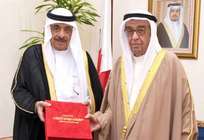 محمد بن مبارك يشيد بمؤلفات كمال الدين