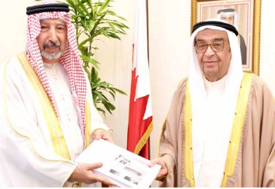 محمد بن مبارك يستقبل وكيل التربية السابق