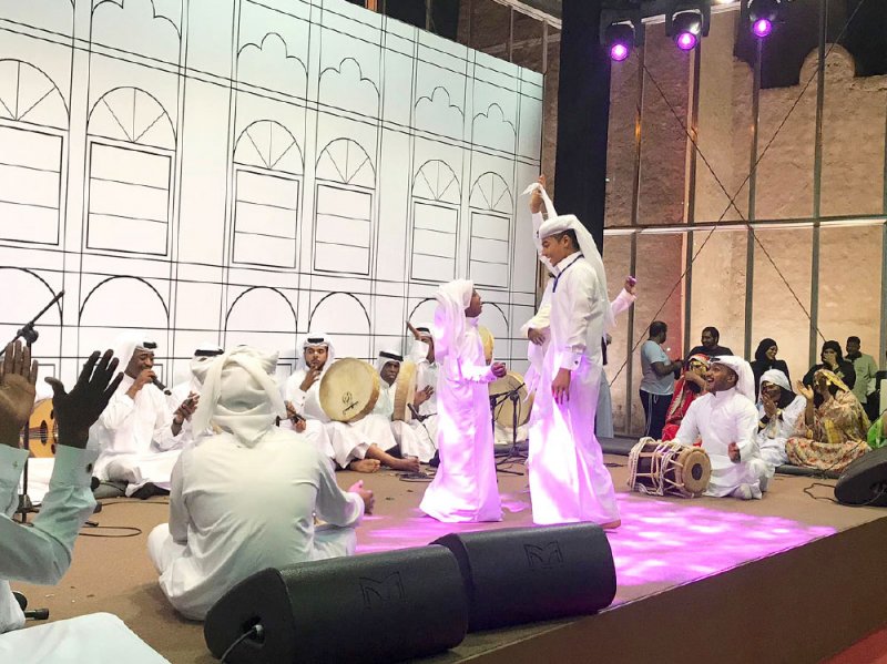 ورش تعليمية وأمسيات ضمن مهرجان التراث السنوي