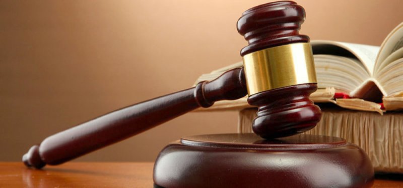 وقف عقوبة متعاطٍ فصل من العمل