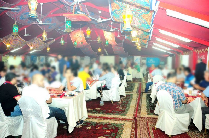 “الخيام”... محرك للفنادق والمقاهي بالشهر الفضيل