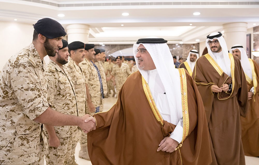 سمو ولي العهد : دور كبير لجنود “الدفاع” الأوفياء في الذود عن مكتسبات الوطن