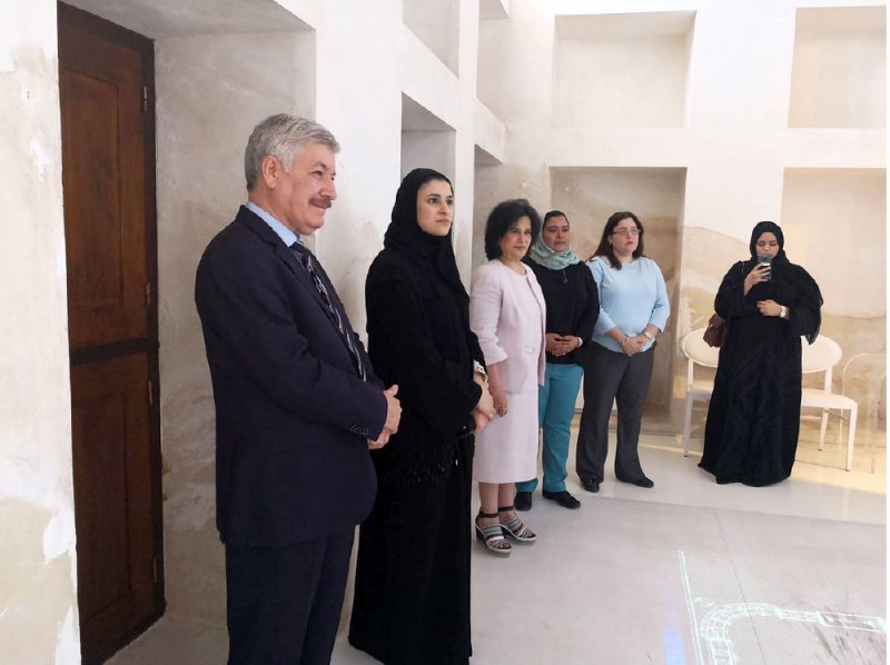 الأميري تطلع على “سيرن في البحرين”