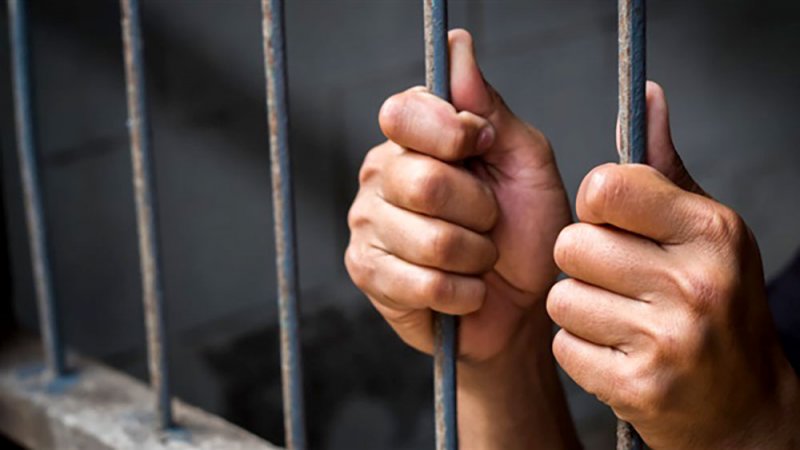 معاق عقليا يكسر “خشم” شاب بمشاجرة 