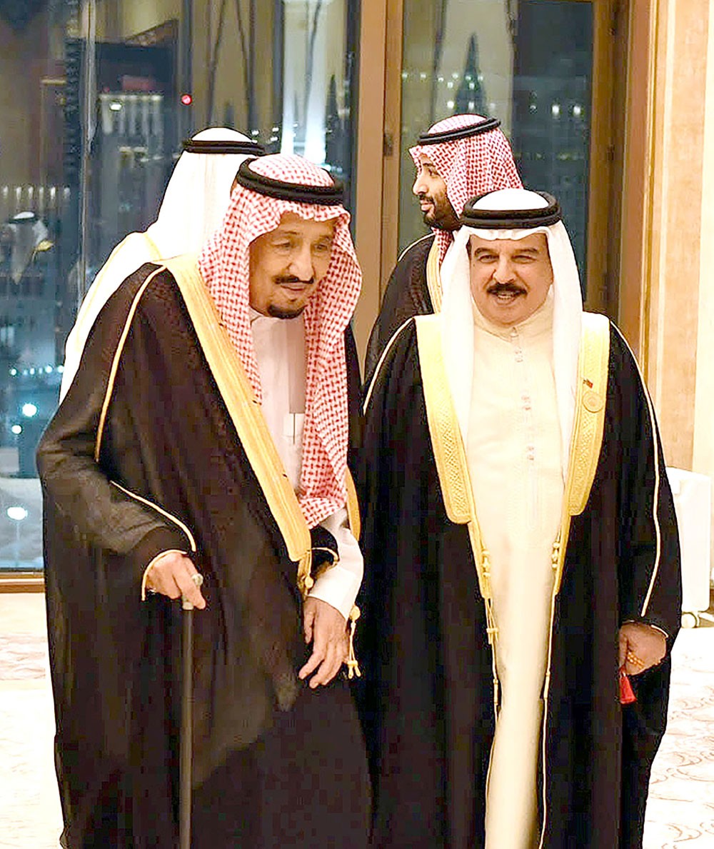 خادم الحرمين: نطالب بموقف دولي حازم وحاسم ضد طهران