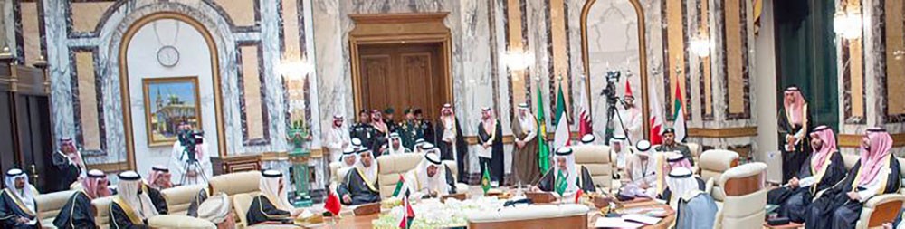 القمة الخليجية تطالب المجتمع الدولي بإجراءات حازمة ضد إيران
