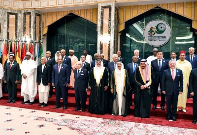 الملك سلمان: إيران تستهدف أمن الملاحة وإمدادات الطاقة للعالم