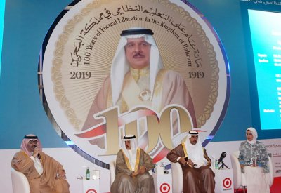 استحداث مناهج وتخصصات تواكب متطلبات السوق