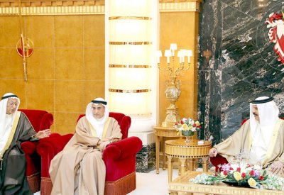 جلالة الملك: إسهامات مشهودة للفقيد الراحل سمو الشيخ عبدالله بن خالد