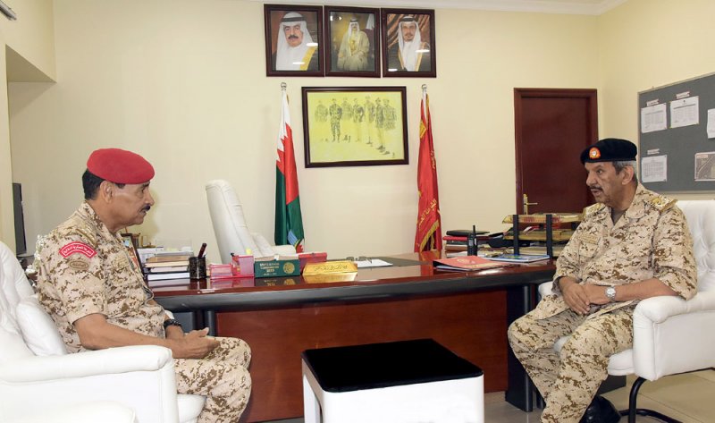 القائد العام: “الدفاع” الحصن المنيع لحماية الوطن
