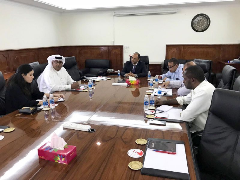 “البلديات” تأمر “الدواجن” بوقف حرق مخلفاتها
