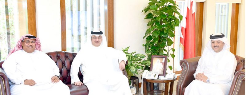 تعاون بين “الإعلام” و “علوم الفضاء”