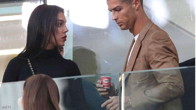 رونالدو يثبت كرمه..”بقشيش” بـ 23 ألف دولار