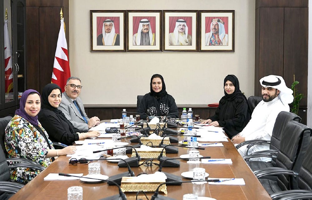 اللجنة العلمية لـ “تطلعات تشريعية” تواصل اجتماعاتها