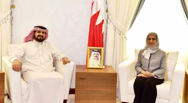 زينل: عاهل البلاد ملك الإنسانية