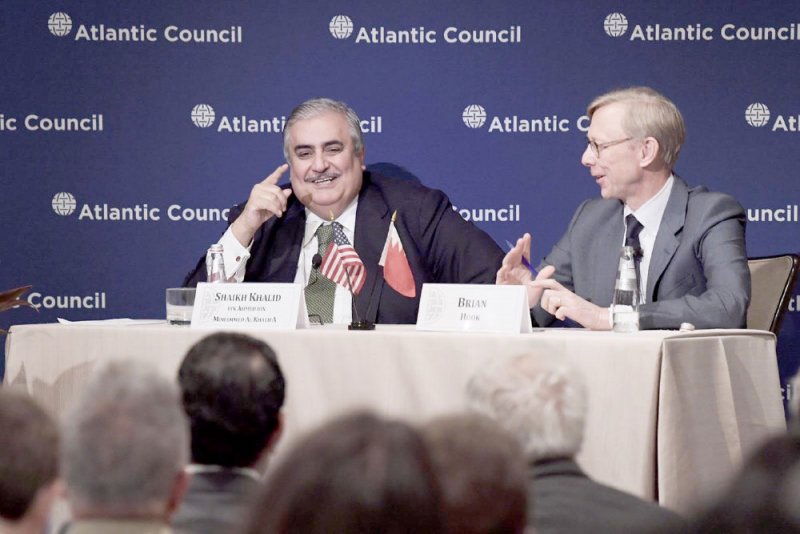 إيران تمثل خطرًا حقيقيًا في المنطقة والعالم