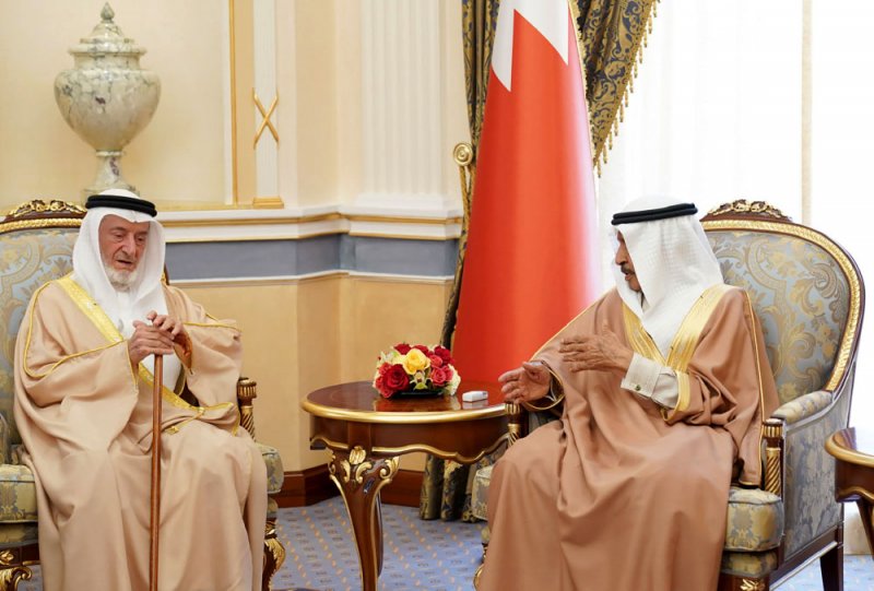 سمو رئيس الوزراء يستذكر مناقب المغفور له عبداللطيف بن الشيخ إسحاق