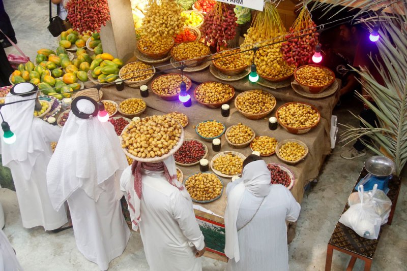 أفكار بمهرجان النخلة... “آجار” رطب وآيسكريم التمر