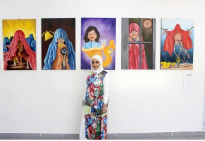 “تسامي”... لوحات مرتبطة بمشكلة بحثية مختارة