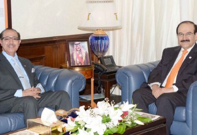 استعراض التعاون ين “الكهرباء” و“الشورى”
