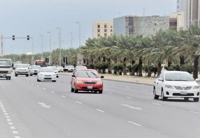 “الأشغال”: البدء بتأهيل السطح الأسفلتي لشارع الملك فيصل
