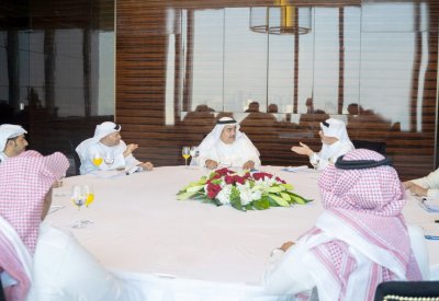 تعزيز التشاور مع السعودية والإمارات