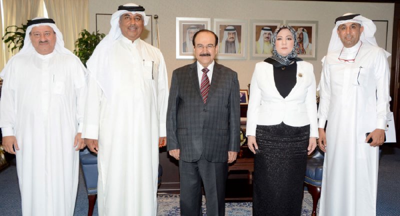 مناقشة تحسين الكهرباء في حظائر الهملة