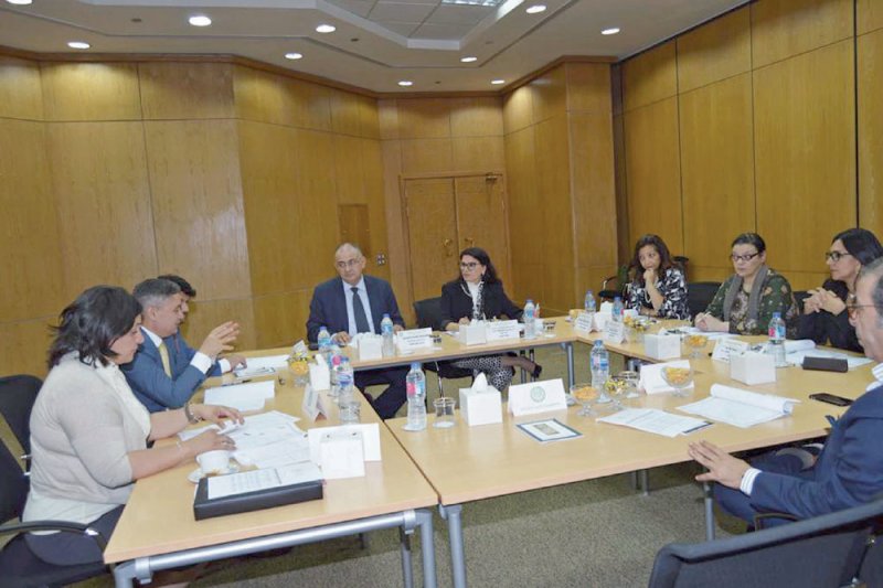 بحرينية تضع خطة عمل شبكة عربية للتواصل
