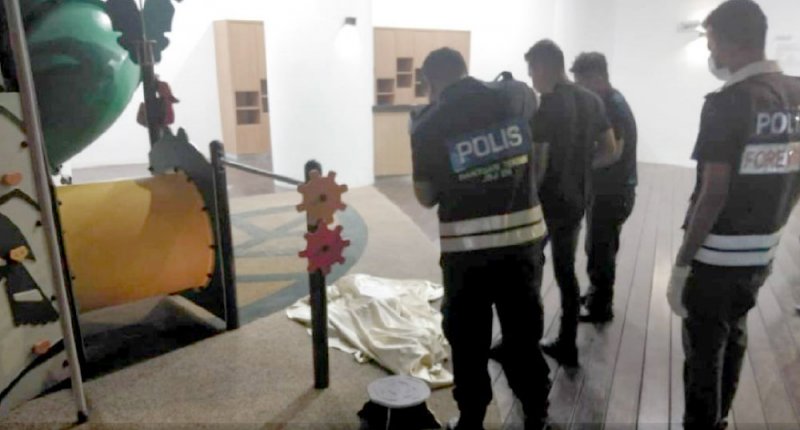 طفل يلقى حتفه بعد سقوطه من الطابق التاسع