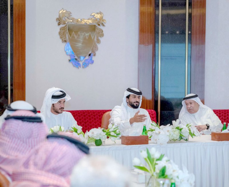 ناصر بن حمد: جلالة الملك وجه بحل ملفات الديون بصورة شاملة