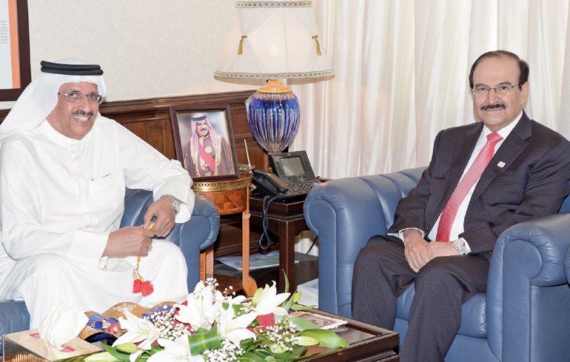 ميرزا يشيد بجهود الشوريين