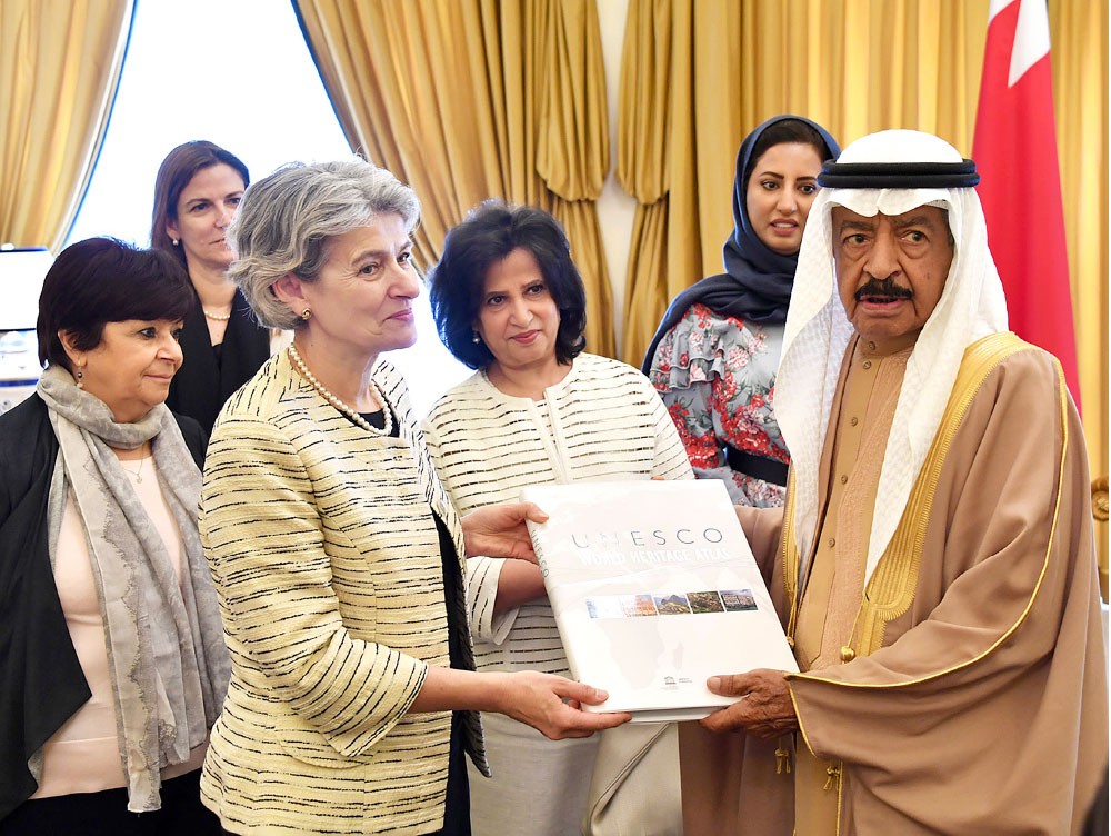 سمو الأمير خليفة بن سلمان في عيون العالم