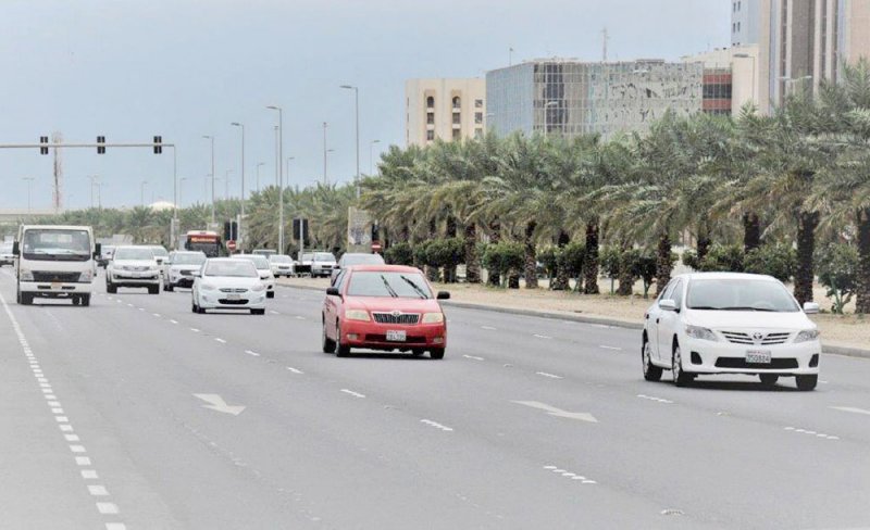 “الأشغال”: البدء بتأهيل السطح الأسفلتي لشارع الملك فيصل
