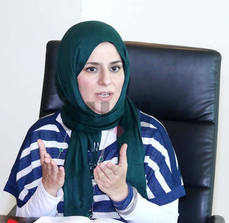 مسؤولة بالبنك في حوار مع “البلاد”: تخفيف ساعات عمل الحامل