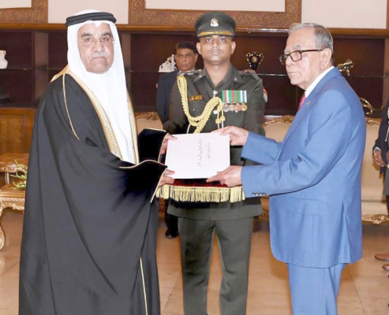 رئيس بنغلاديش يتسلم أوراق الهاجري