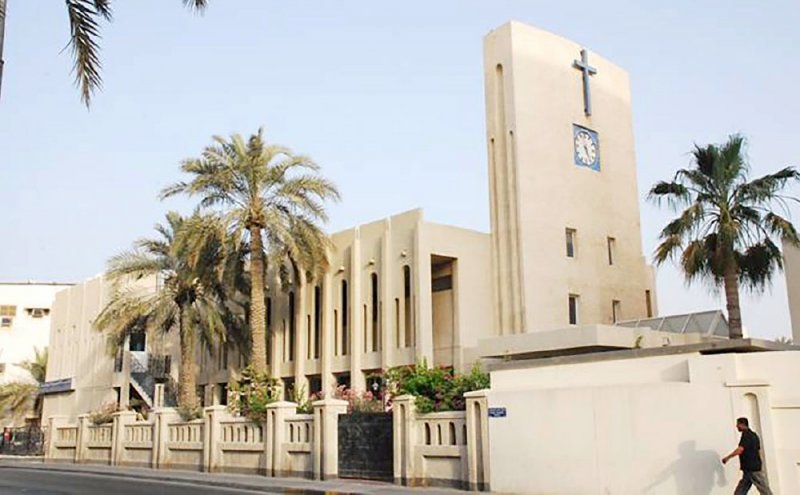 القس عزيز: نطالب بإعفاء الكنائس من فواتير الكهرباء