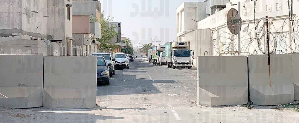 إزالة جزئية لحواجز أسمنتية في دمستان